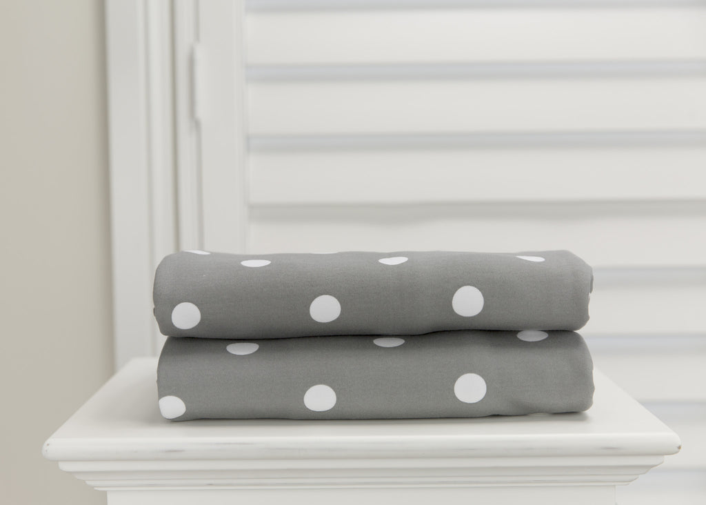 L'il Fraser 1 piece fitted cot sheet - Grey with White polkadots